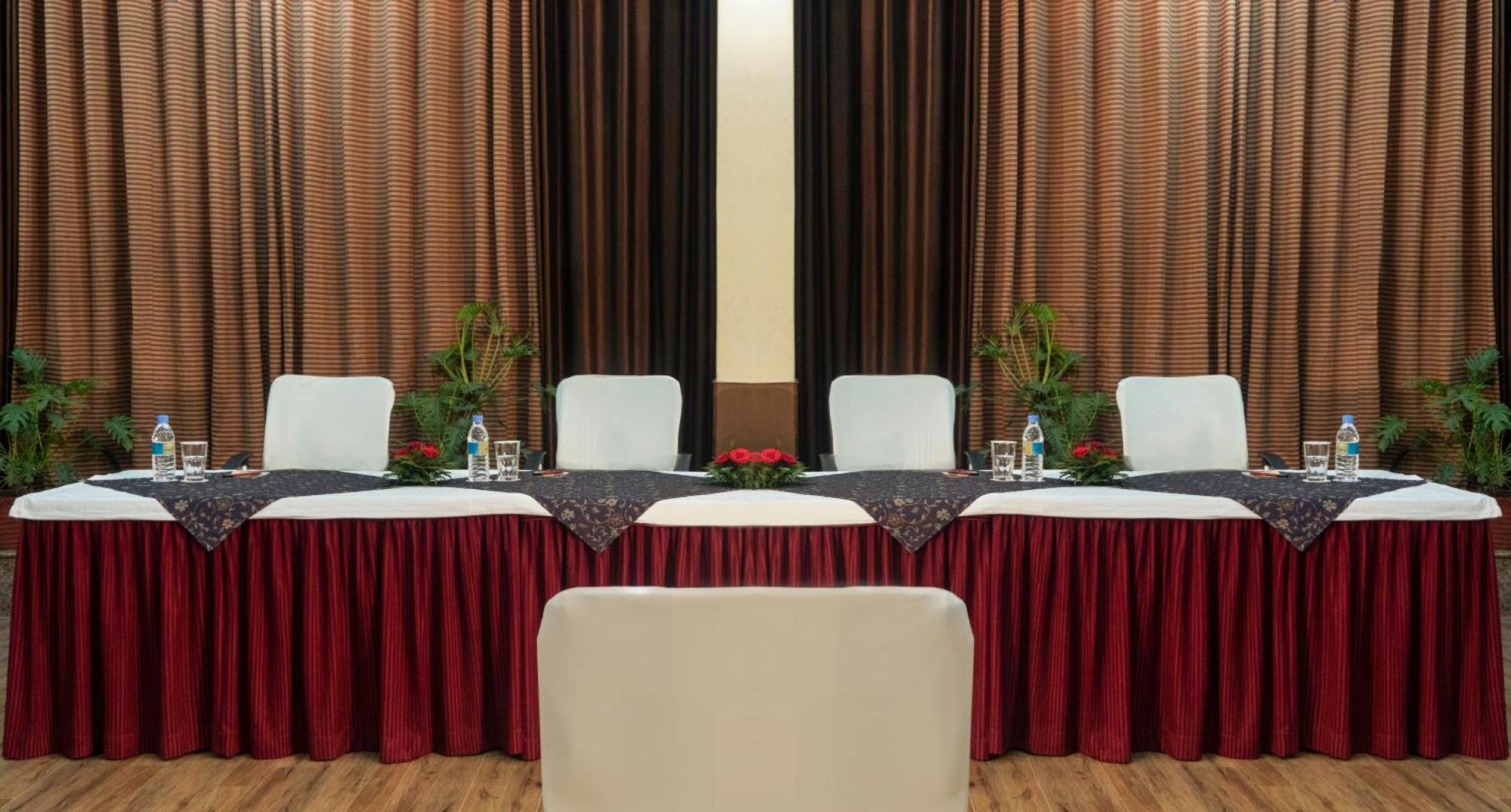 Mg Regency Hotel Baddi Екстериор снимка