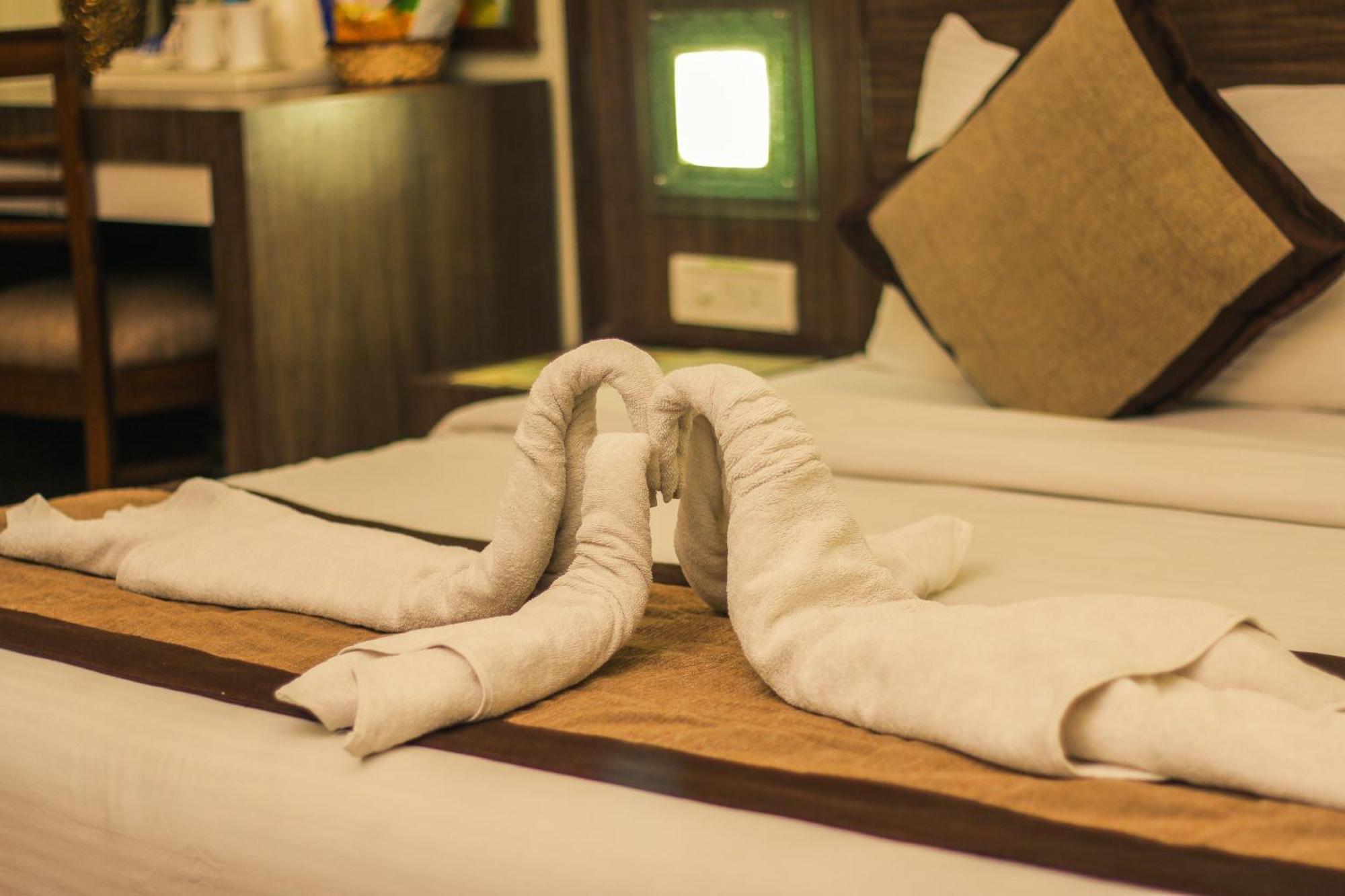 Mg Regency Hotel Baddi Екстериор снимка