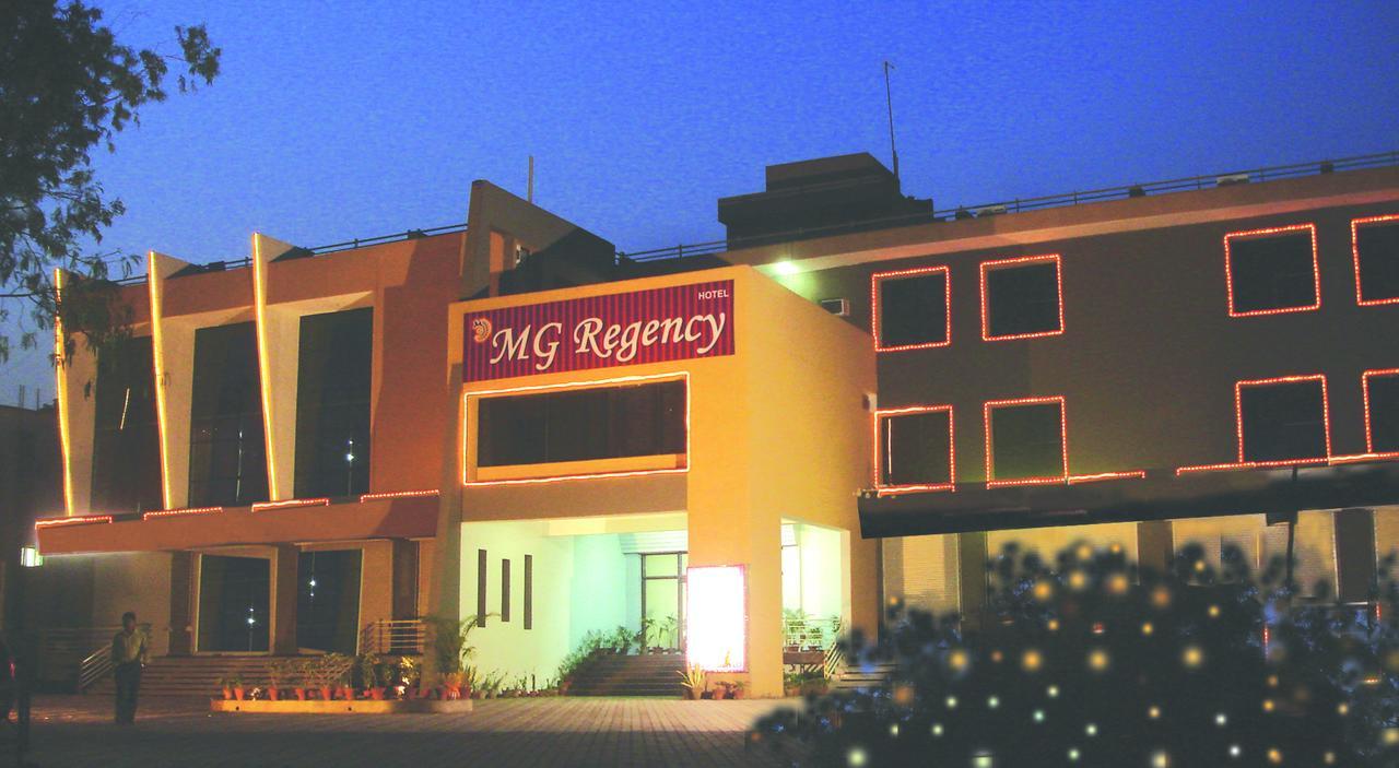 Mg Regency Hotel Baddi Екстериор снимка